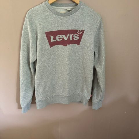 Levis genser str s