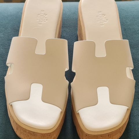 Hermes Eze 30 Sandal