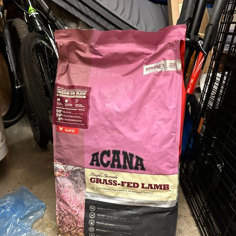 Ny 17 kg Acana grass fed lamb selges billig