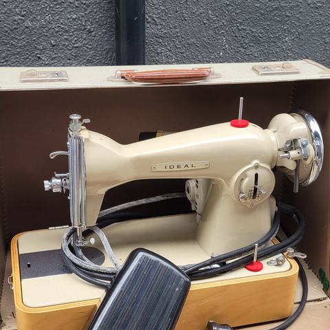 Vintage IDEAL elektrisk symaskin