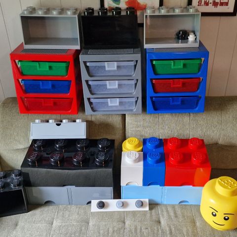 LEGO Oppbevaringsbokser og Møbler - Pent Brukt (PRIS KAN DISKUTERES)