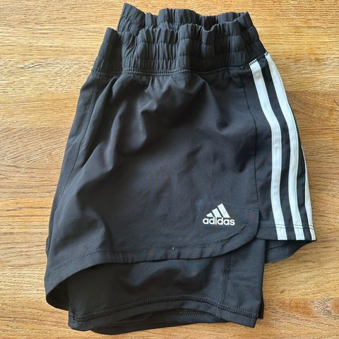 Adidas treningsshorts i sort, str S/M