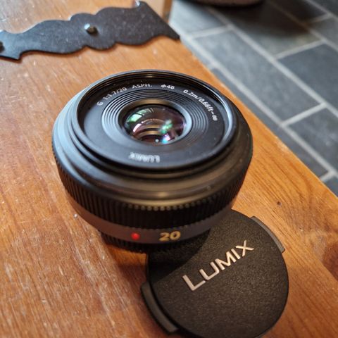 Panasonic LUMIX G 20mm f/1.7