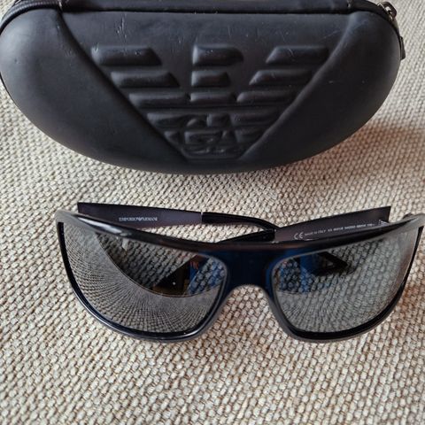 Solbriller fra Emporio Armani