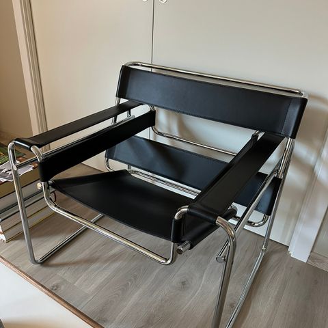 Original Knoll Wassily stol, designet av Marcel Breuer