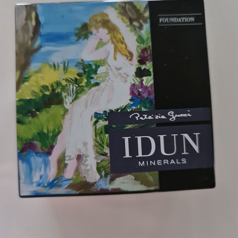 IDUN Minerals
powder foundation Ingeborg 023