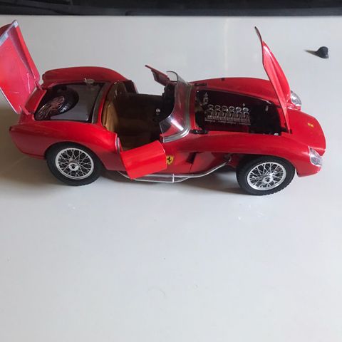 Ferrari modellbil