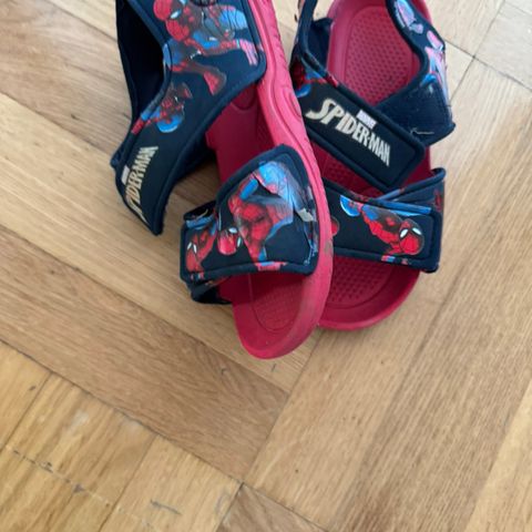 Spiderman Sandaler str.30/31