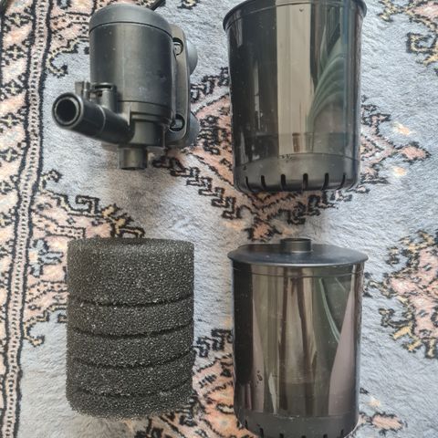 Aquael TURBO filter 1000
+ ekstra kammer og filtermateriale