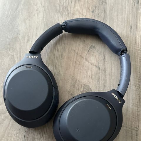 Sony WH-1000XM4