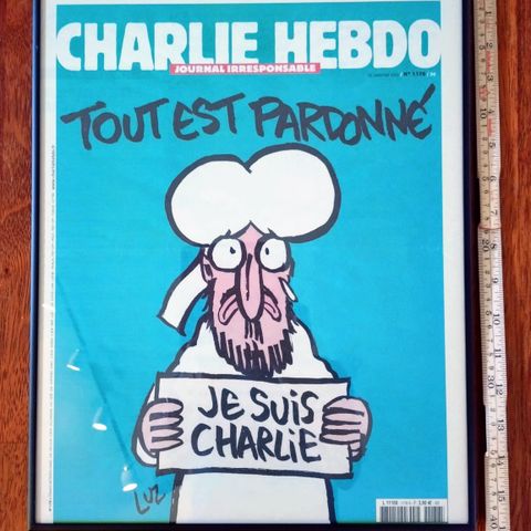 Charlie Hebdo-avisen i originalen.