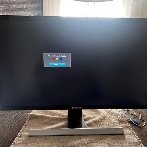 Samsung 28” 4k