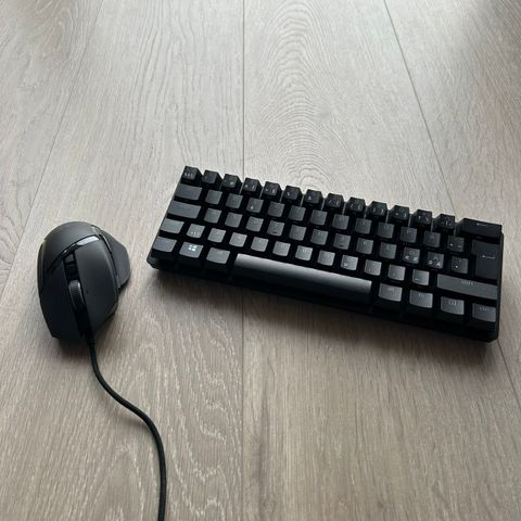 gaming tastatur og mus