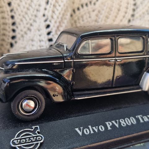 Atlas collection Volvo PV800 taxi