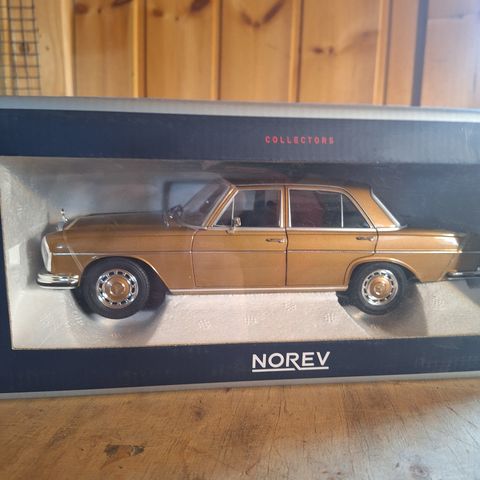 MERCEDES-BENZ 280 SE. 1968 NOREV 1:18