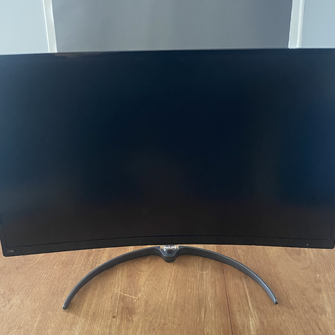 Philips buet LCD-skjerm med Ultra Wide-Color