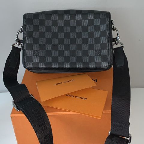 LV studio messenger