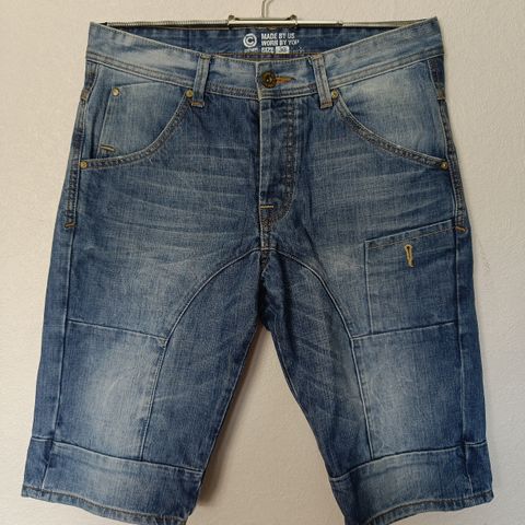 Cubus shorts i størrelse 30 (M)