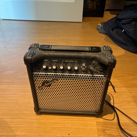 Gear4Music Guitar Amplifier 15W