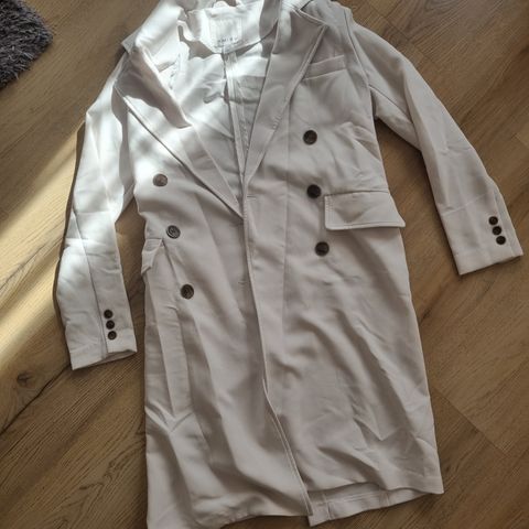 Amisu hvit jakke Str. 38 M