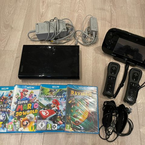 Nintendo Wii U med 4 spill