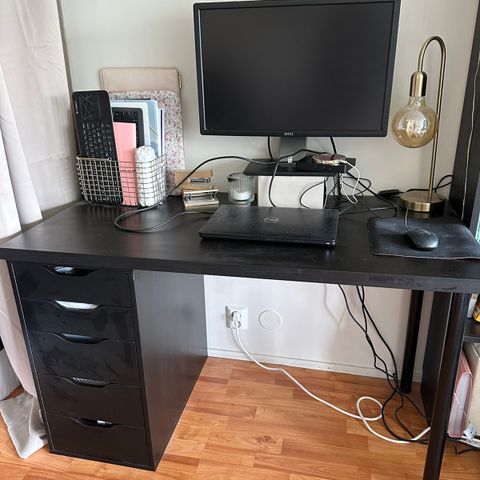 Ikea Skrivebord