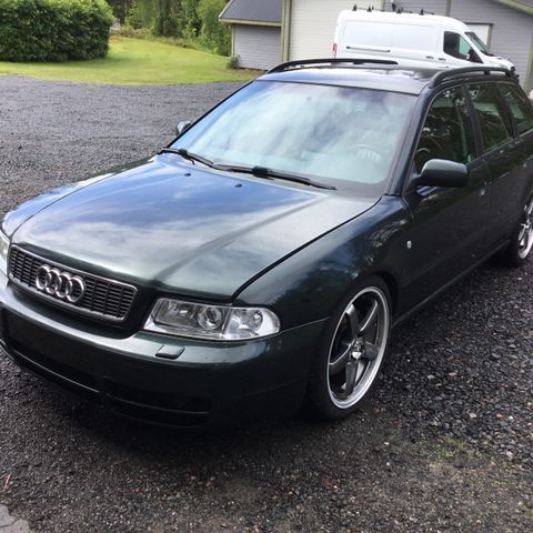 Audi a4 b5 2,6 quattro selges i deler