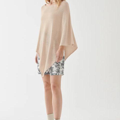 Poncho fra Gina Tricot - one size