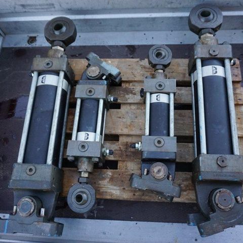 Mecman hydrauliske sylindre og Mecman trykkregulatorer