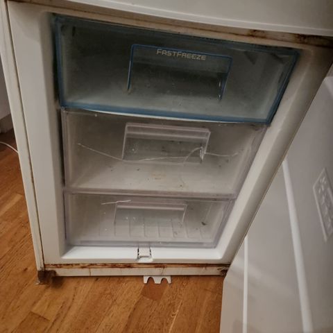 Electrolux kjøleskap/defekt kjøler ikke