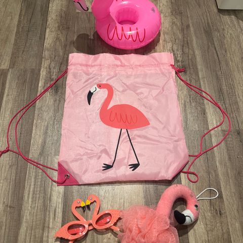 Flamingo party? Flamingo pakke selges