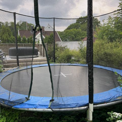 Trampoline hentes mot betaling 500,-