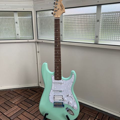 Squire Affinity Seafoam Green oppgrader