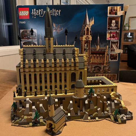 Hogwart castle Lego