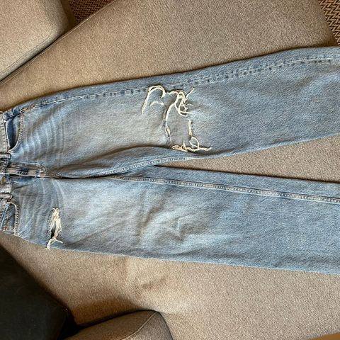 Gina Tricot jeans str 36