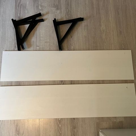 Ekby Hemnes hyller