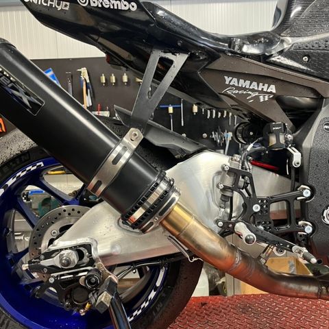 Yamaha R1 2015-2020 slip on