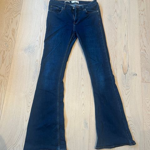 Mango flear jeans (2/3 like bukser)