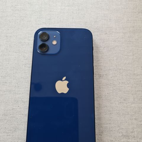 Mørkeblå iPhone 12