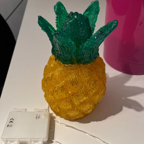 Ananas lampe