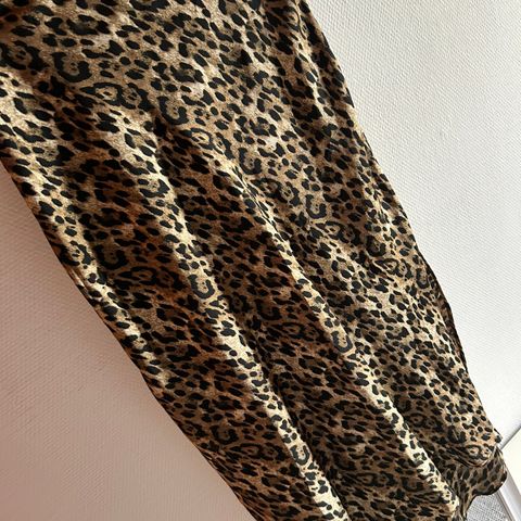 Zara skjørt med leopardprint