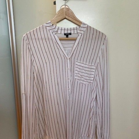 Skjorte fra Nuna Lie til salgs