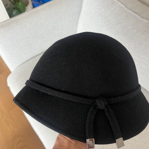 Moncler hatt