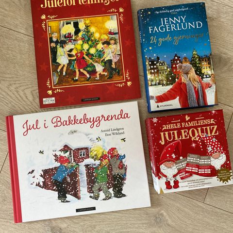 Julebøker, julehefte, julequiz selges