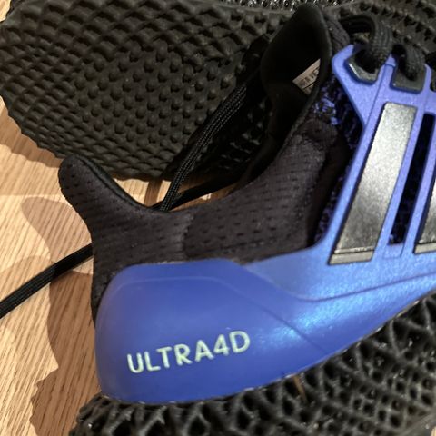 Adidas sko ultra 4D