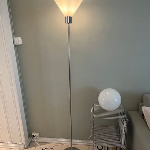 Gulvlampe IKEA