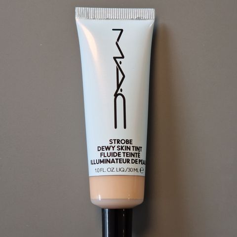 MAC Strobe Dewy Skin tint