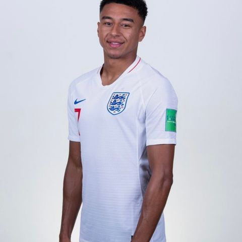 Ønsker å kjøpe fotballdrakt av Jesse Lingard VM 2018