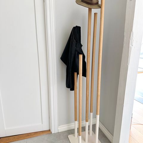 Design stumtjener garderobe klesstativ (rask avgjørelse)