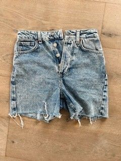 Tøff shorts fra BIK BOK str. XS